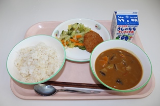 おいしいのために子どもたちの笑顔あふれる給食を(4)