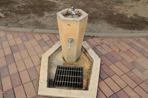 鶴ヶ丘児童公園(水飲み場)