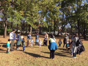 中央近隣公園に集まった親子