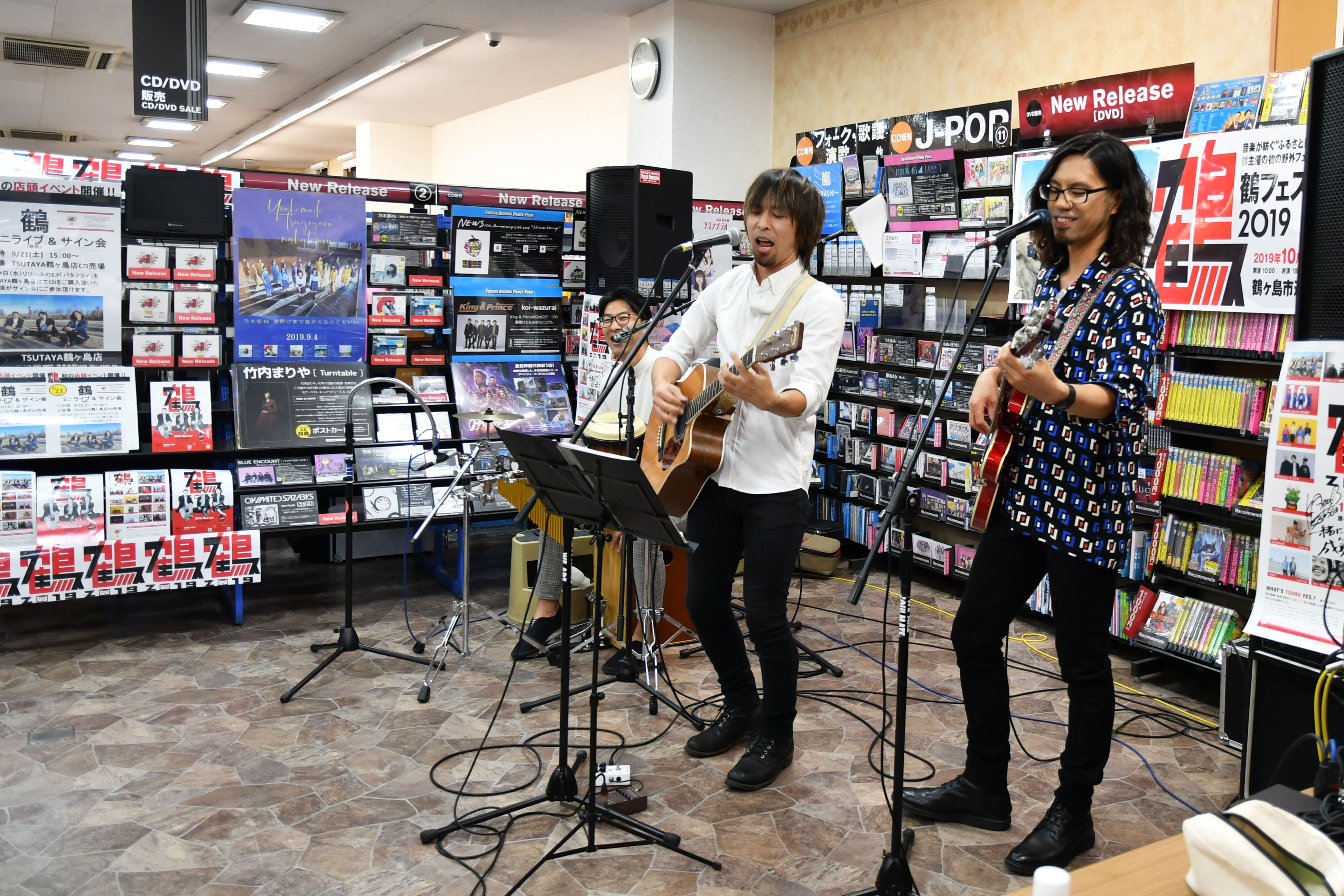 TSUTAYA鶴ヶ島店ミニライブ&サイン会2