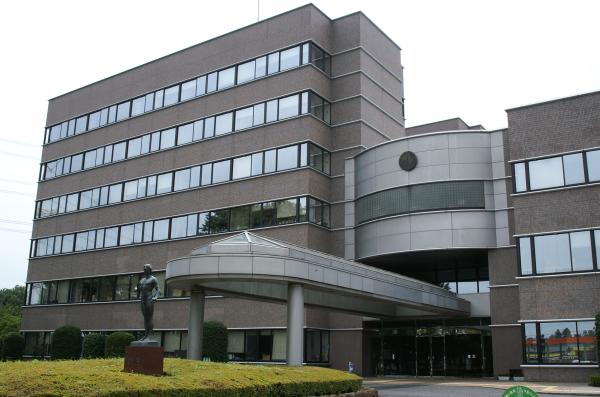 鶴ヶ島市役所 庁舎