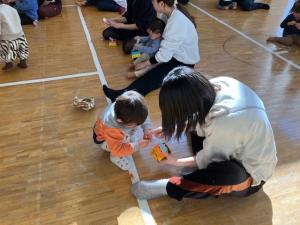 親子で豆入れづくり