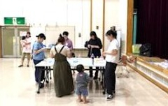 おもちゃづくりの様子